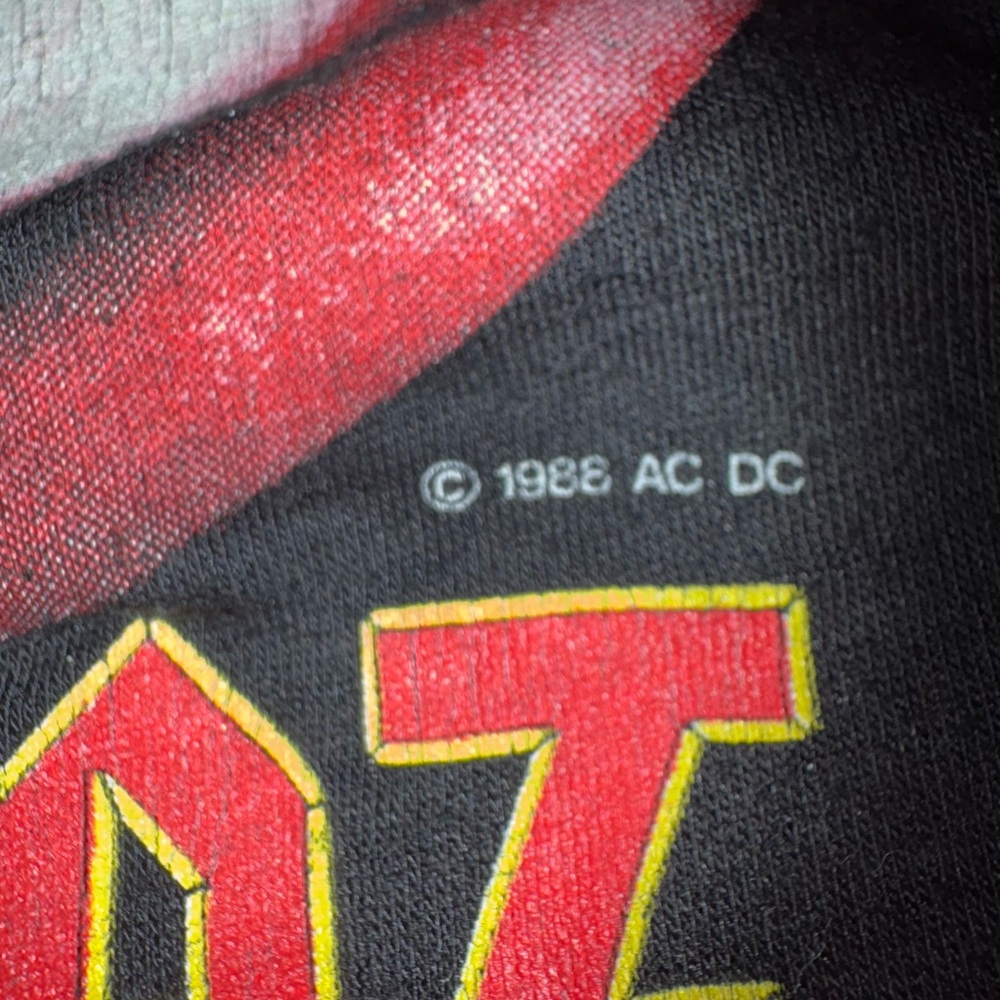 Vintage AC/DC band tshirt 1988 heat seeker world tour shirt - Picture 3 of 4